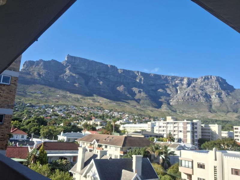 2 Bedroom Property for Sale in Gardens Western Cape